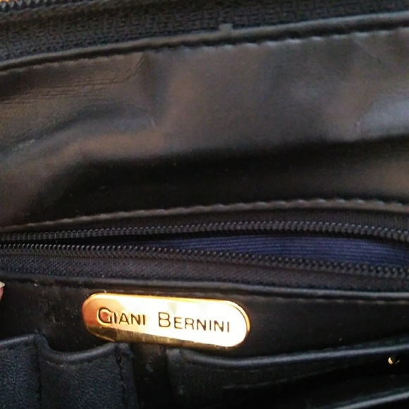 Giani Bernini Navy Blue crossbody convertible smal - Picture 4 of 6